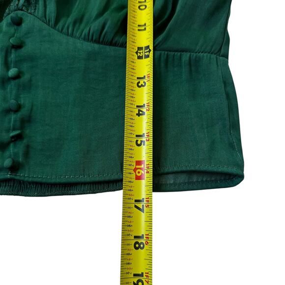 Stradivarius Green Satin V-neck Crop Top Women's Size Medium | 39-38 - Picture 5 of 6